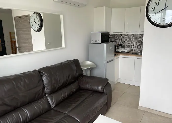 Appartement Avec Spa-avril A Sept-camargue 4 Personnes